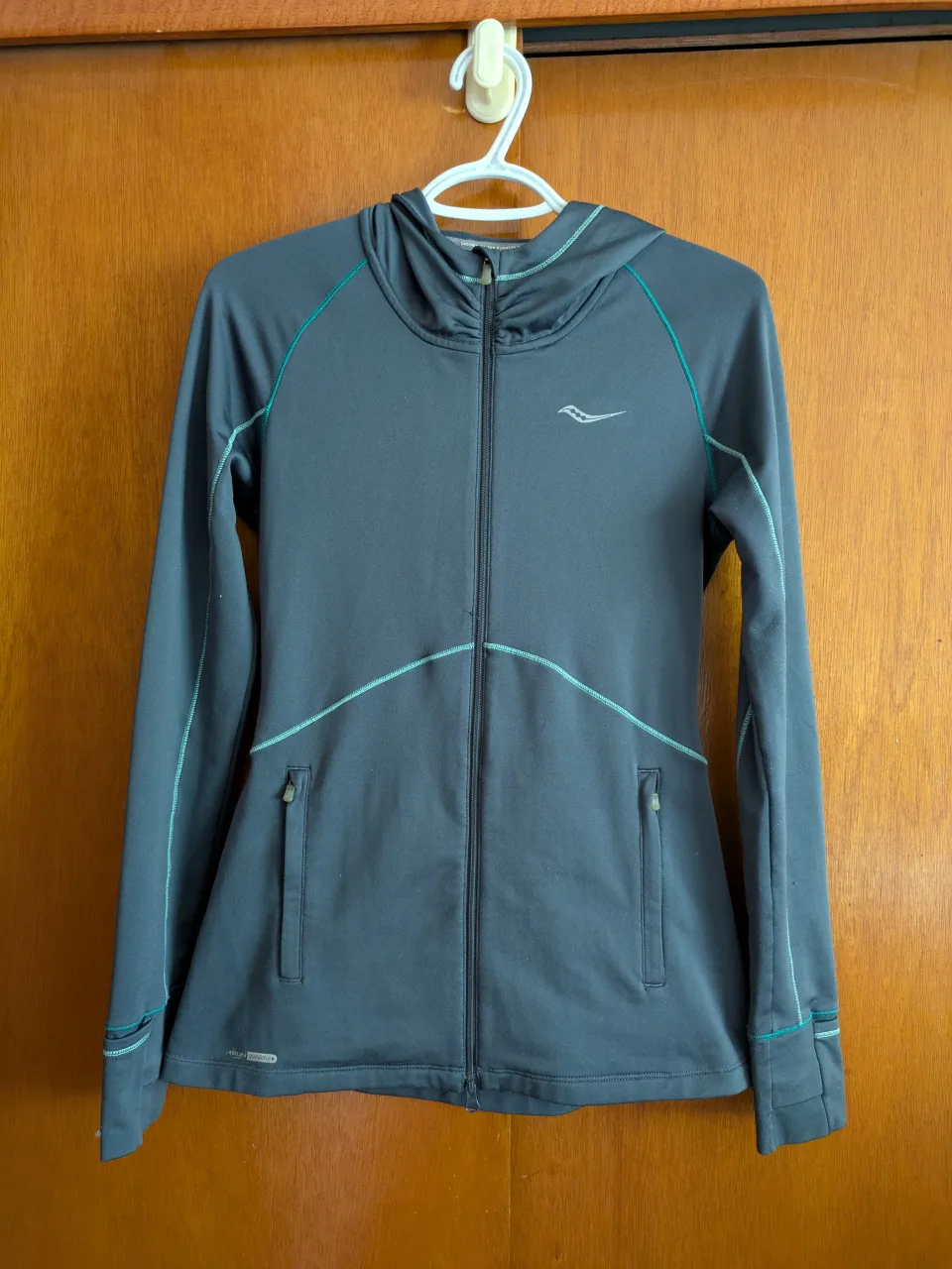 Saucony Women's Running Jacket Size S thumbnail