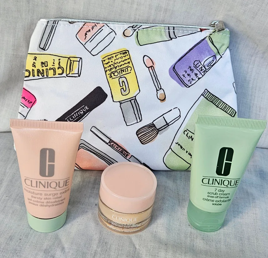 New Clinique Beauty Products with Make Up Bag thumbnail