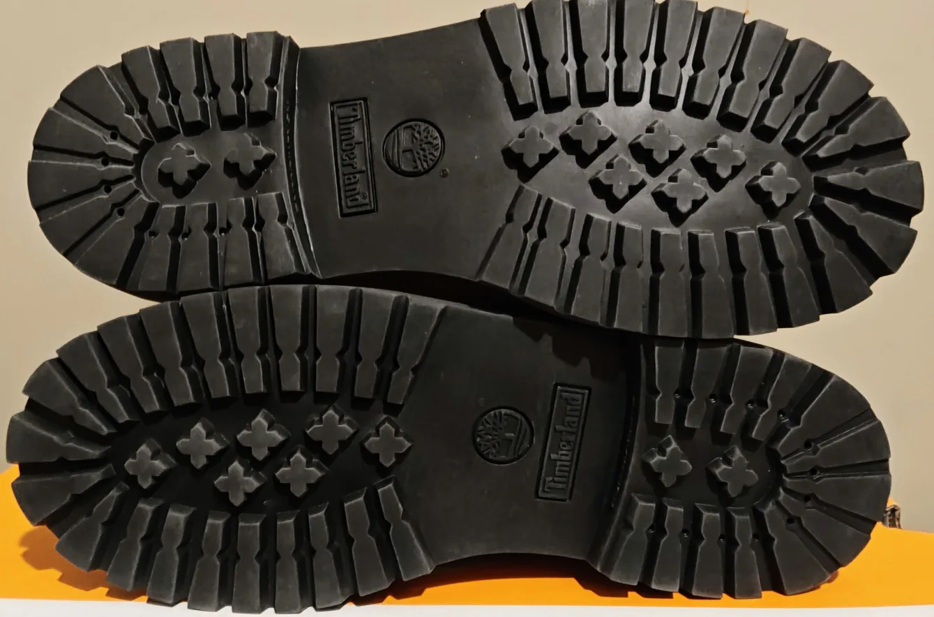 Timberland Premium 6in Waterproof Boots - Size 7 Junior image indicator(4)