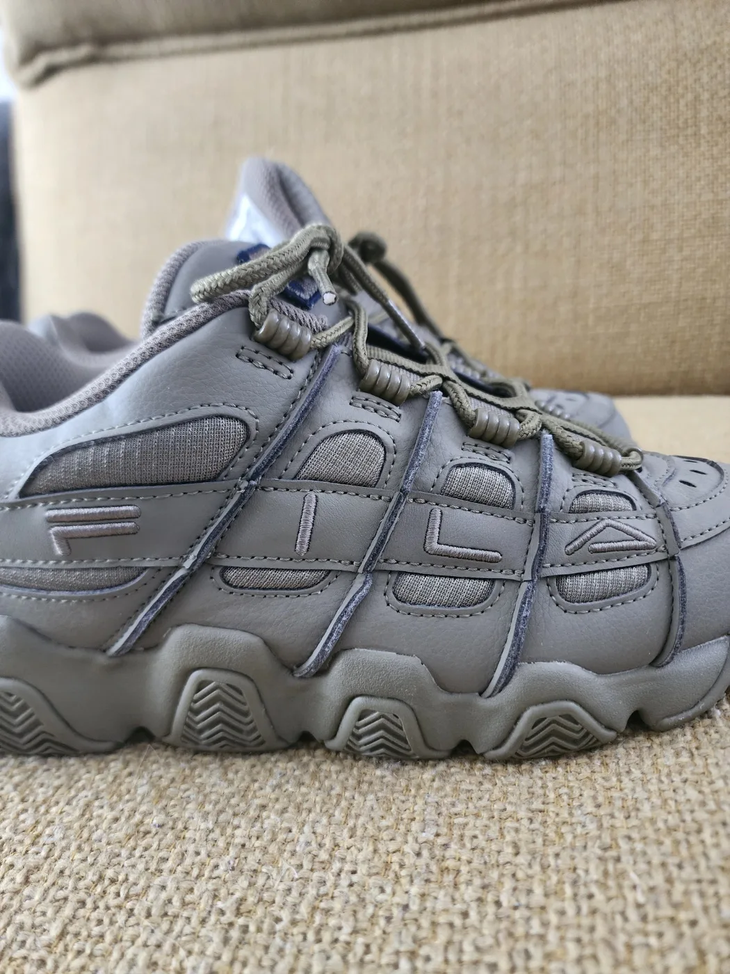 Fila Retro Sneakers thumbnail