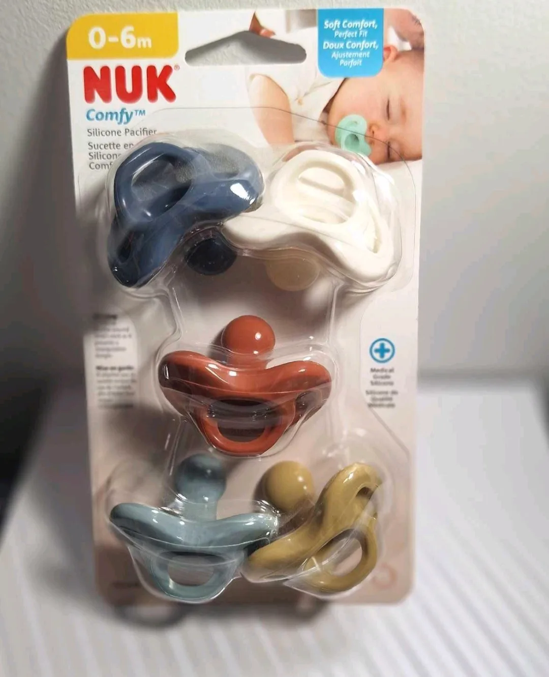 NUK Comfy Silicone Pacifiers (0-6m) - New 🇨🇦 thumbnail
