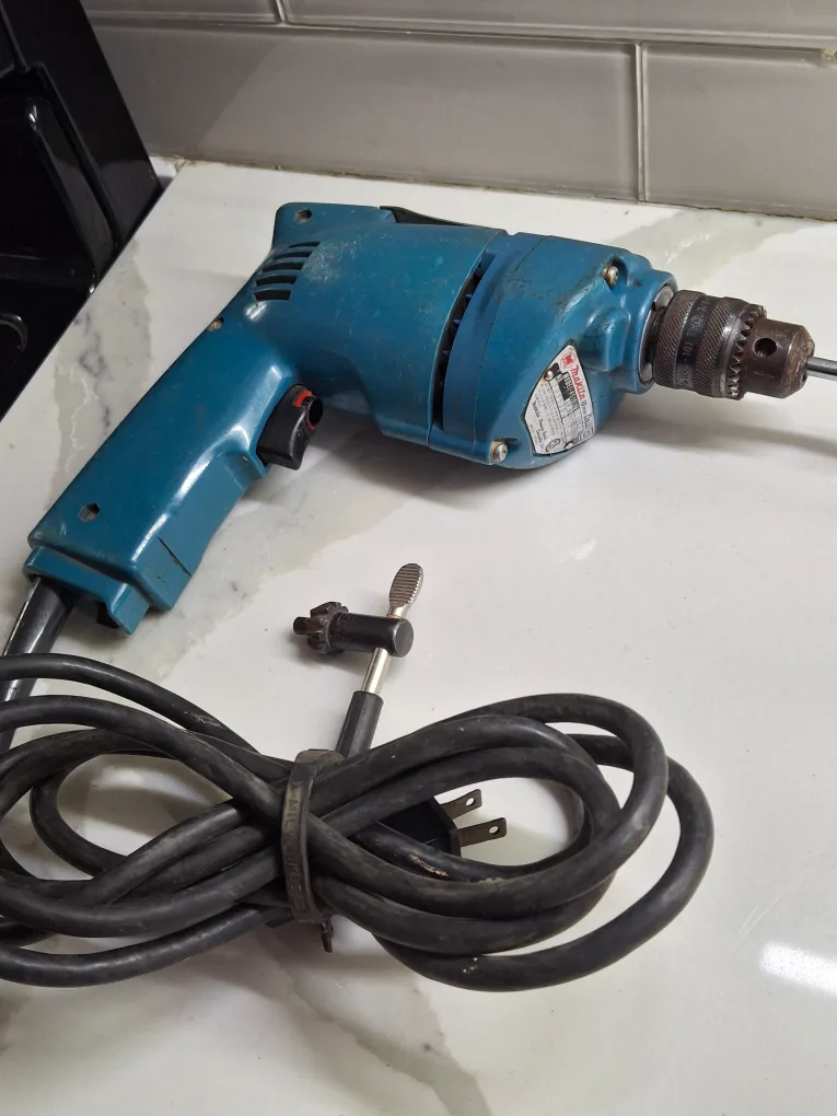 Makita 6510LVR 10mm Drill image indicator(5)