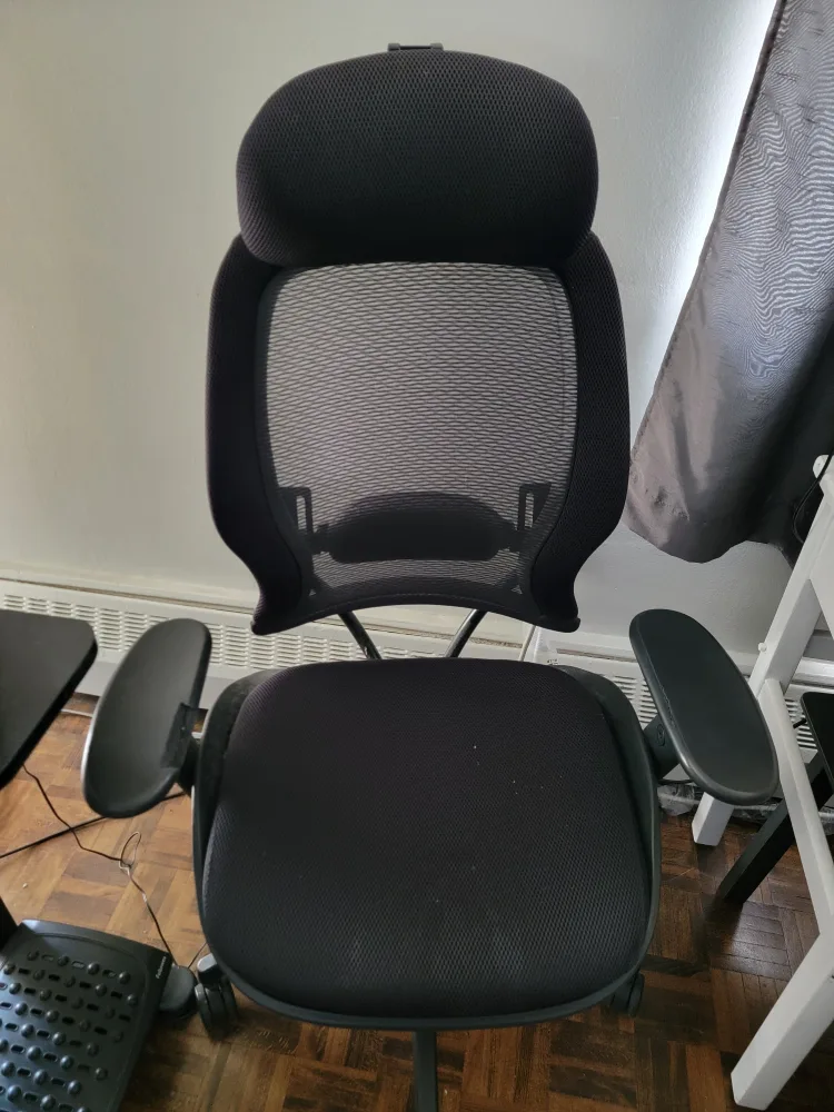 Ergonomic Office Chair thumbnail