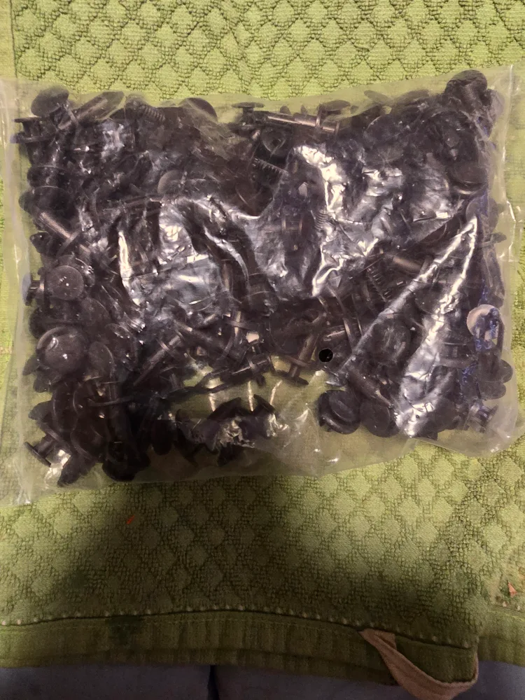 Bag of Black Push Retainer Clips thumbnail