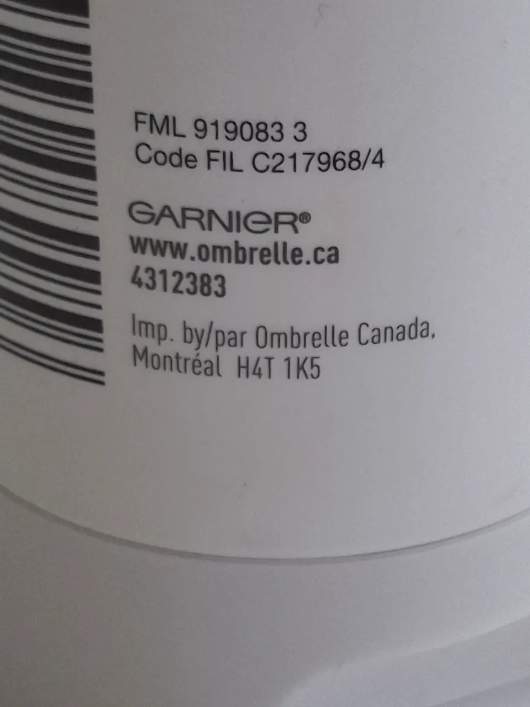 Garnier Ombrelle Kids SPF 60 Sunscreen Lotion 300mL image indicator(3)