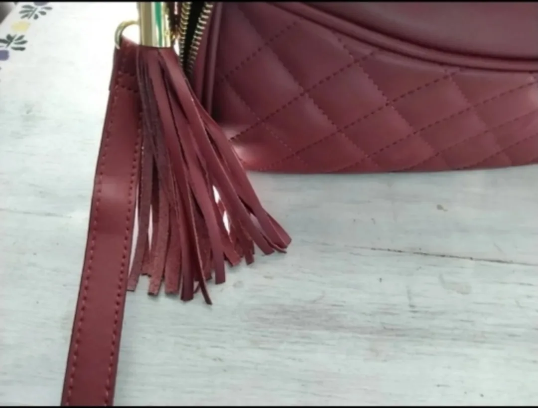 NEW! JOY & IMAN BURGUNDY LEATHER CROSSBODY BAG image indicator(4)