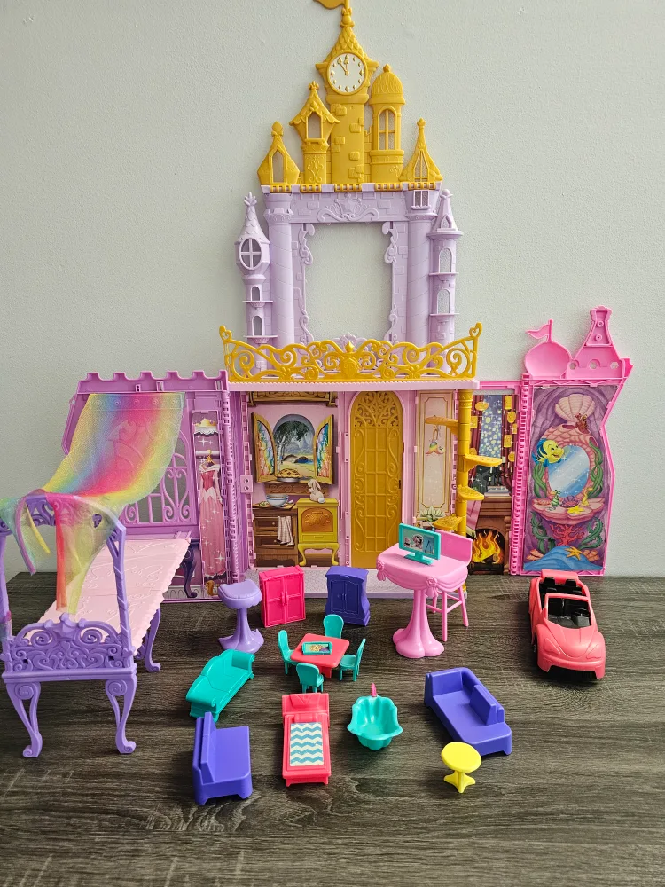 Disney Princess Castle Dollhouse & Furniture Set thumbnail