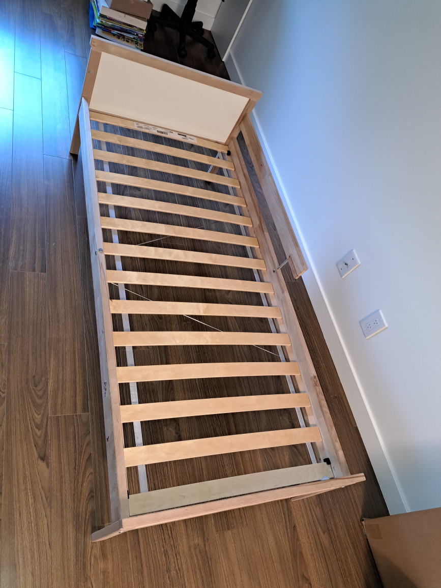 IKEA SNIGLAR - Toddler bed
