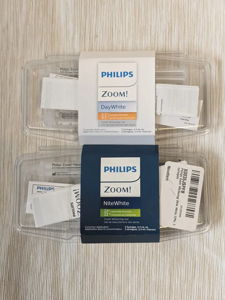 Phillips ZOOM Teeth Whitening Day & Night thumbnail