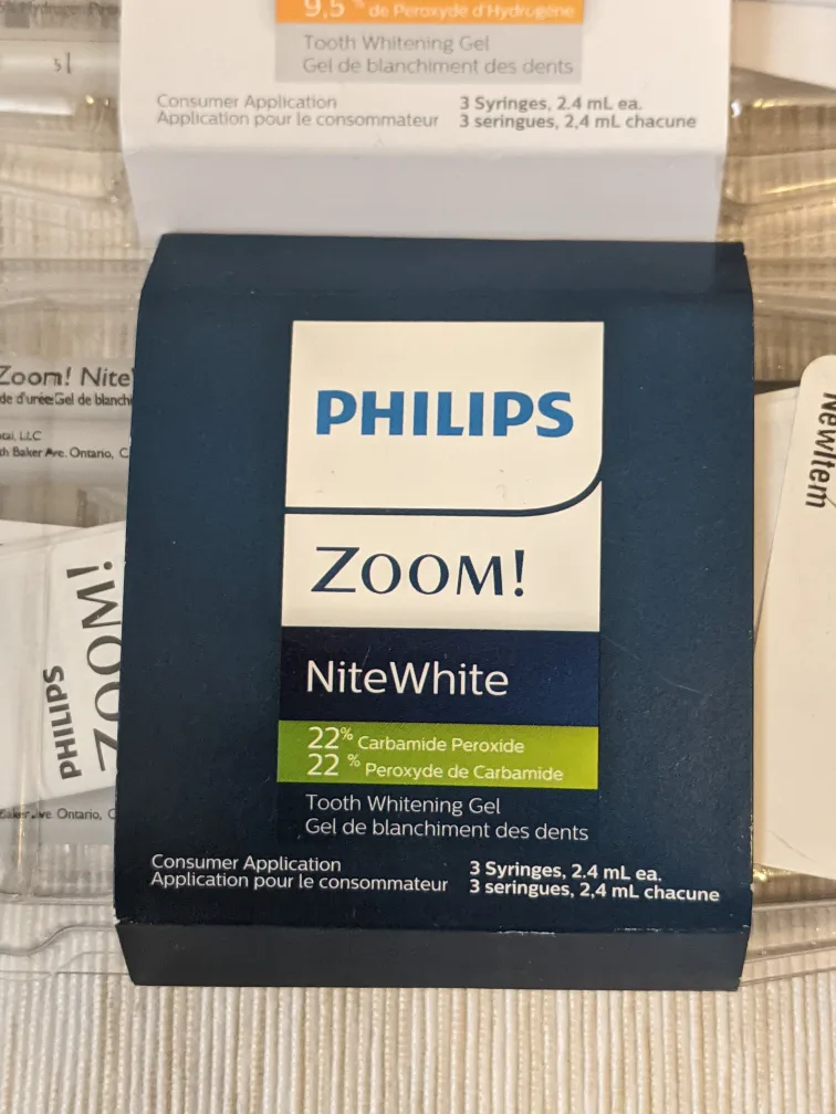 Phillips ZOOM Teeth Whitening Day & Night image indicator(2)