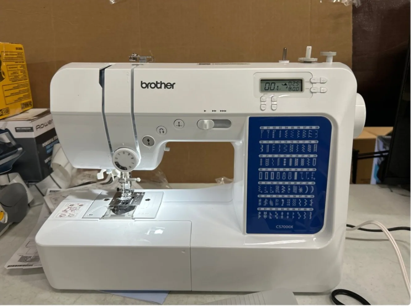 Brother CS7000X Sewing Machine image indicator(3)