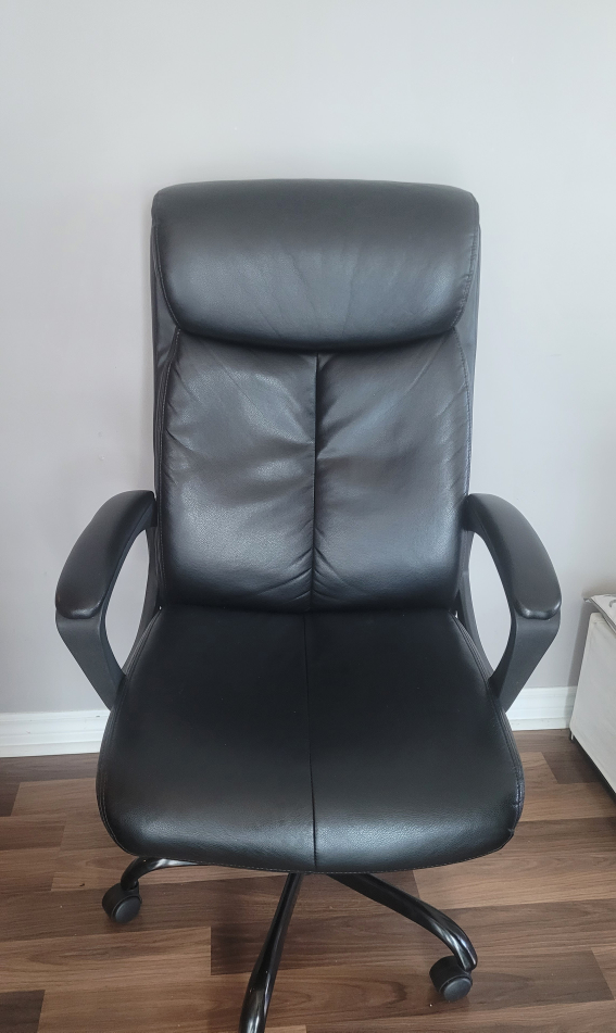 Black Leather Executive Office Chair