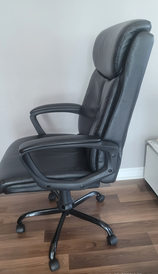 Black Leather Executive Office Chair - photo 4