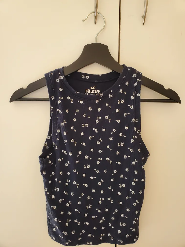 Hollister Floral Tank Top - Size M thumbnail