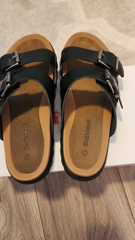 SoftMoc Black Sandals - Size 7 thumbnail