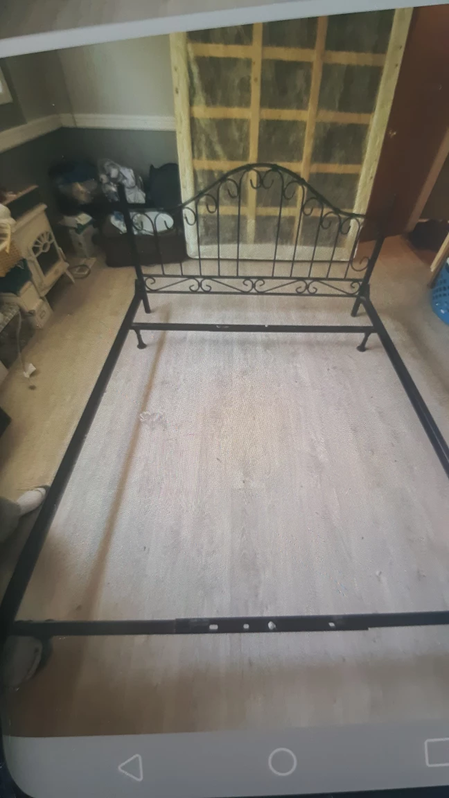 Black Metal Bed Frame queen - photo 2