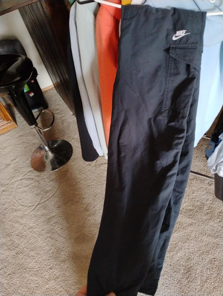 Nike Black Cargo Pants thumbnail