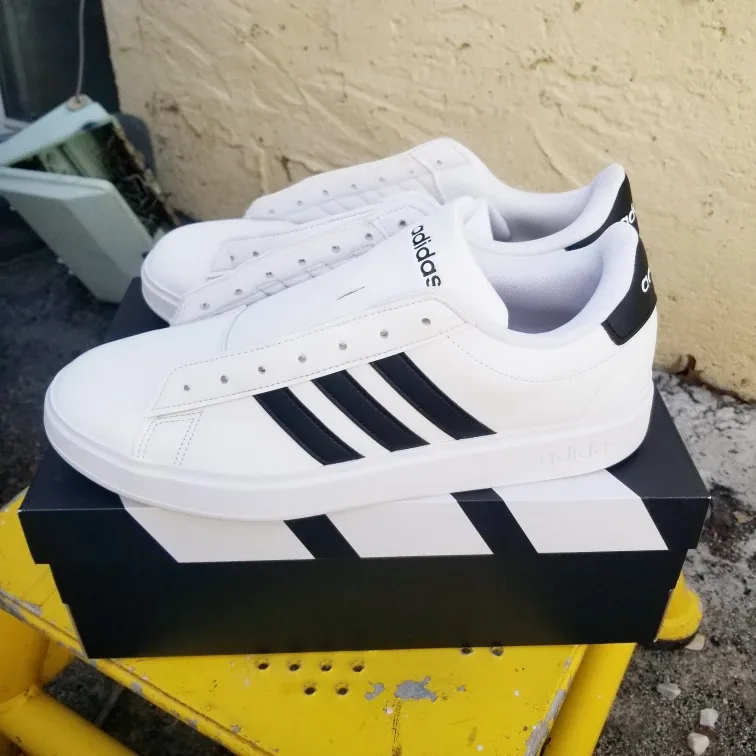 Adidas Grand Court Base Sneakers - White - Sz 10.5 thumbnail