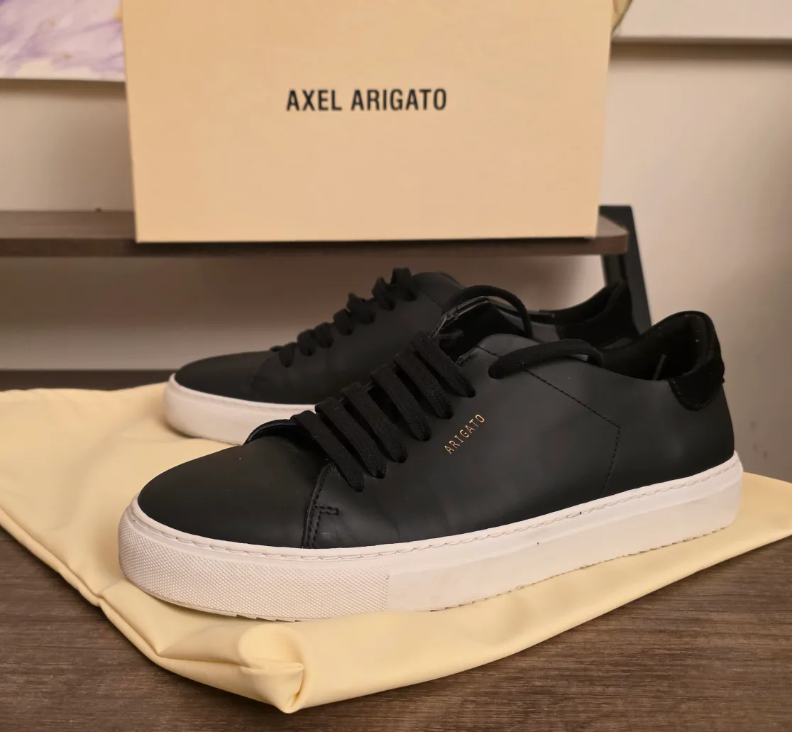 Axel Arigato Clean 90 Black Leather Sneakers thumbnail