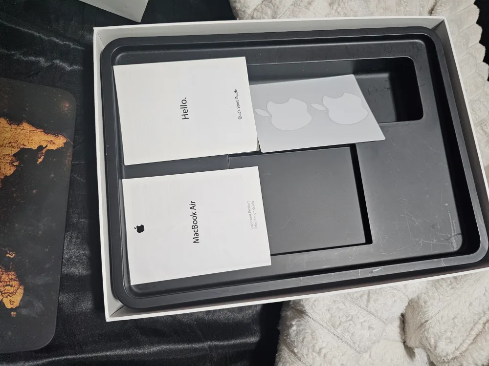 MacBook Air (2014) no fault! Looks new! image indicator(2)