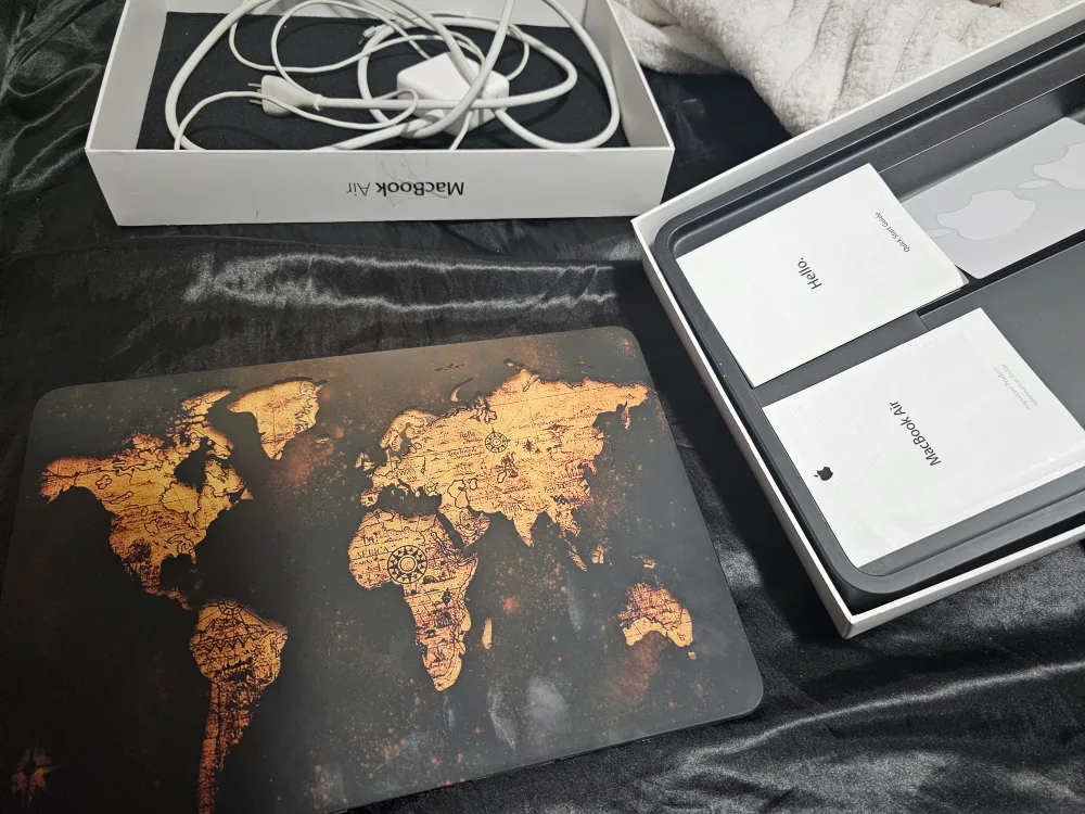 MacBook Air (2014) no fault! Looks new! image indicator(3)