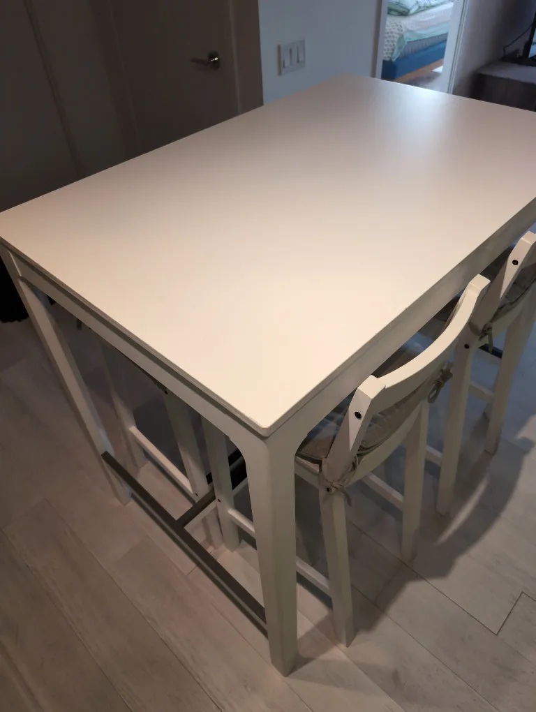 Moving sale - Ikea White Bar Table with 4 Chairs image indicator(7)