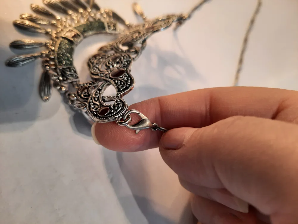 Silver-tone Statement Necklace image indicator(8)