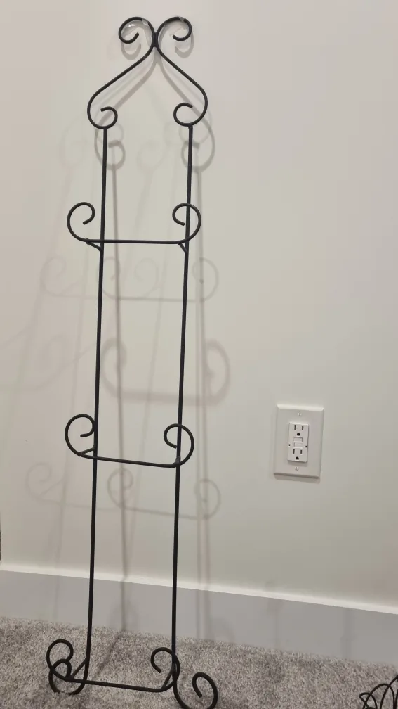 8 Metal deco lot/Jewelry Holders, bottle holders.. image indicator(9)