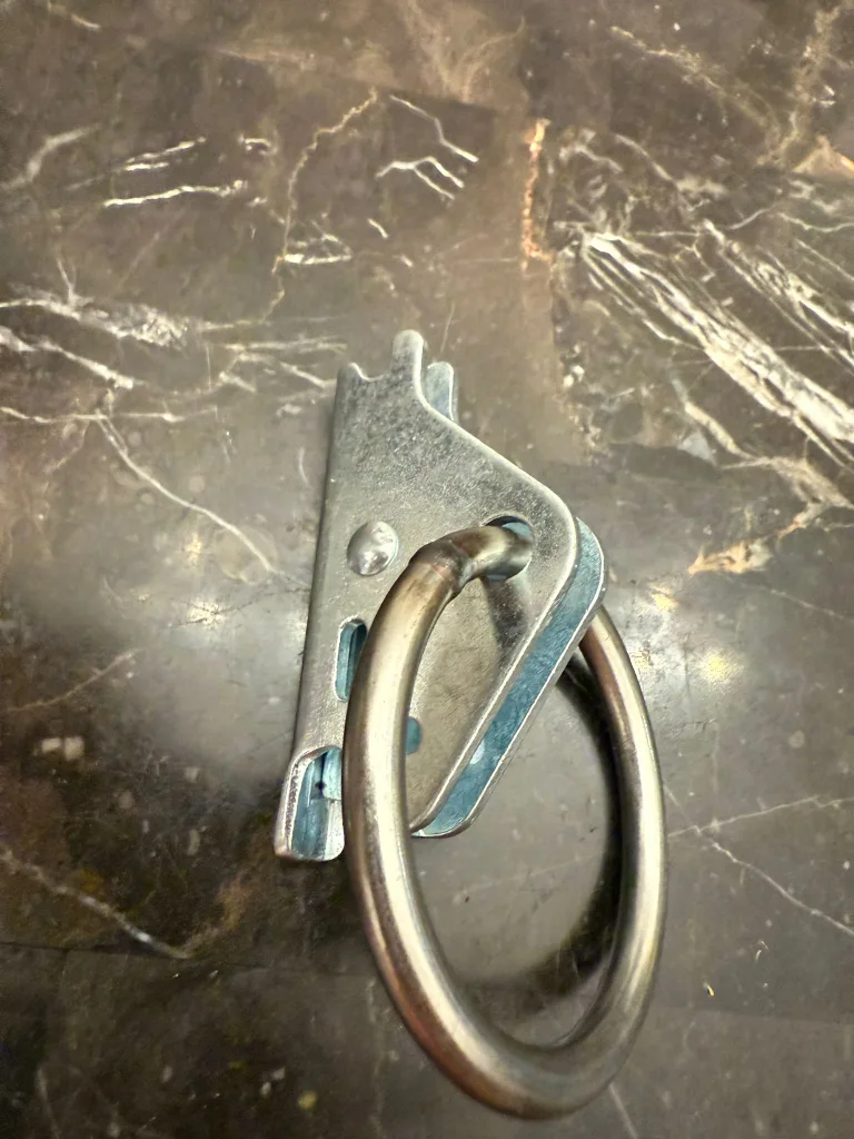 Metal Ring with Mounting Plate thumbnail