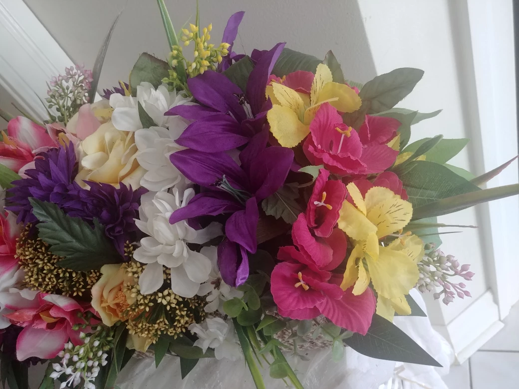 Silk Floral  Arrangements. $50 AND UP - photo 3