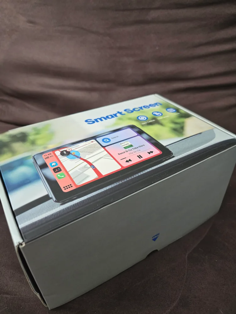 Carplay Smart Screen - 7 inch thumbnail
