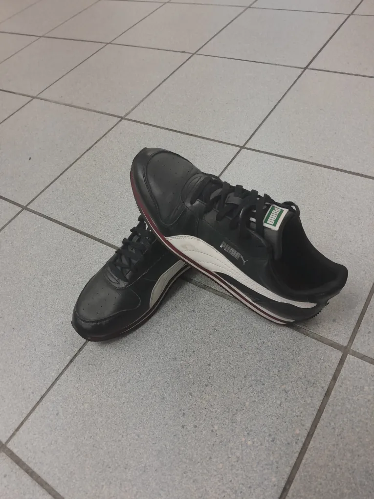 Puma Black Sneakers Men's Size 9.5 thumbnail