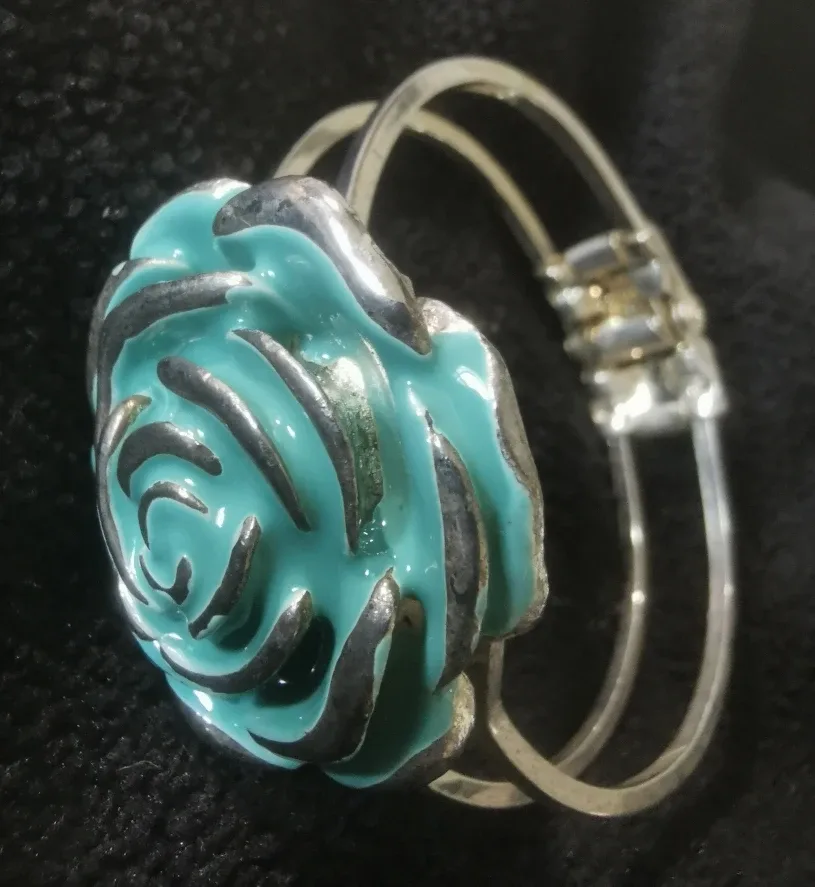Turquoise Flower Bangle Bracelet thumbnail