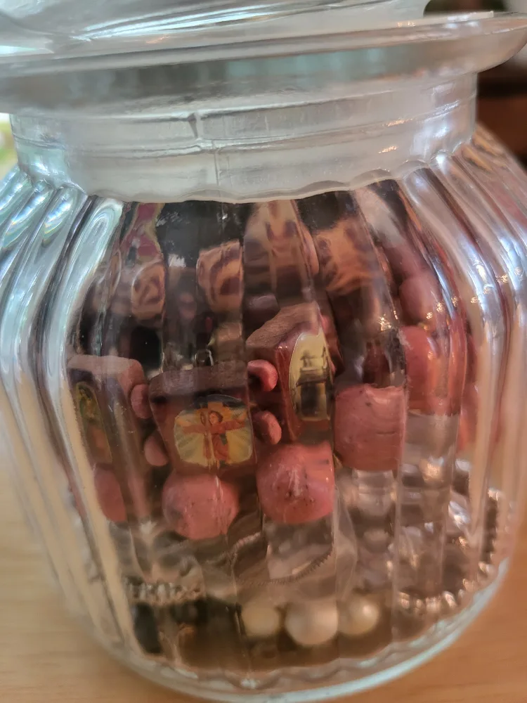 Jar of Assorted Costume Jewellery thumbnail