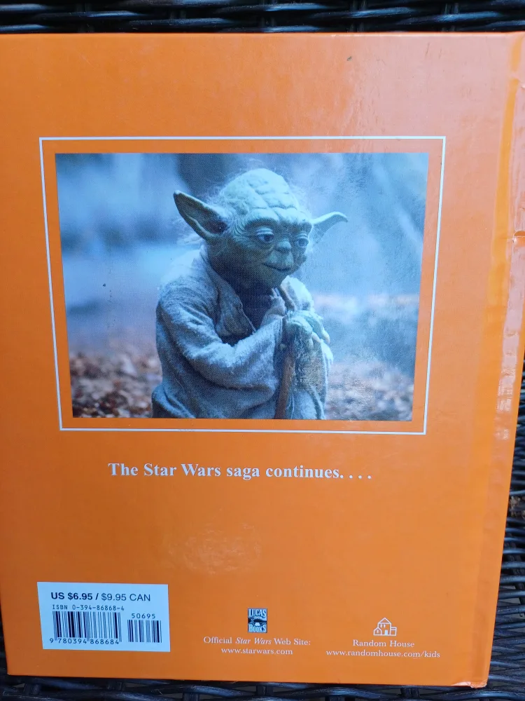 2 Star Wars books: The Empire Strikes Back &The Clone Wars image indicator(2)