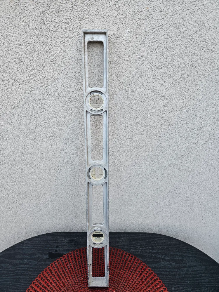 Vintage Aluminum Level thumbnail