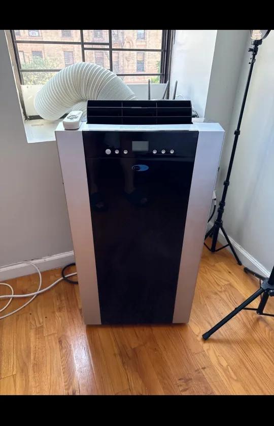 (Free Delivery) Whynter ARC-14S Portable Air Conditioner thumbnail