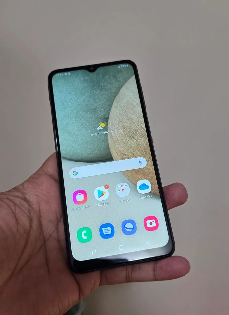 Samsung Galaxy A12 thumbnail