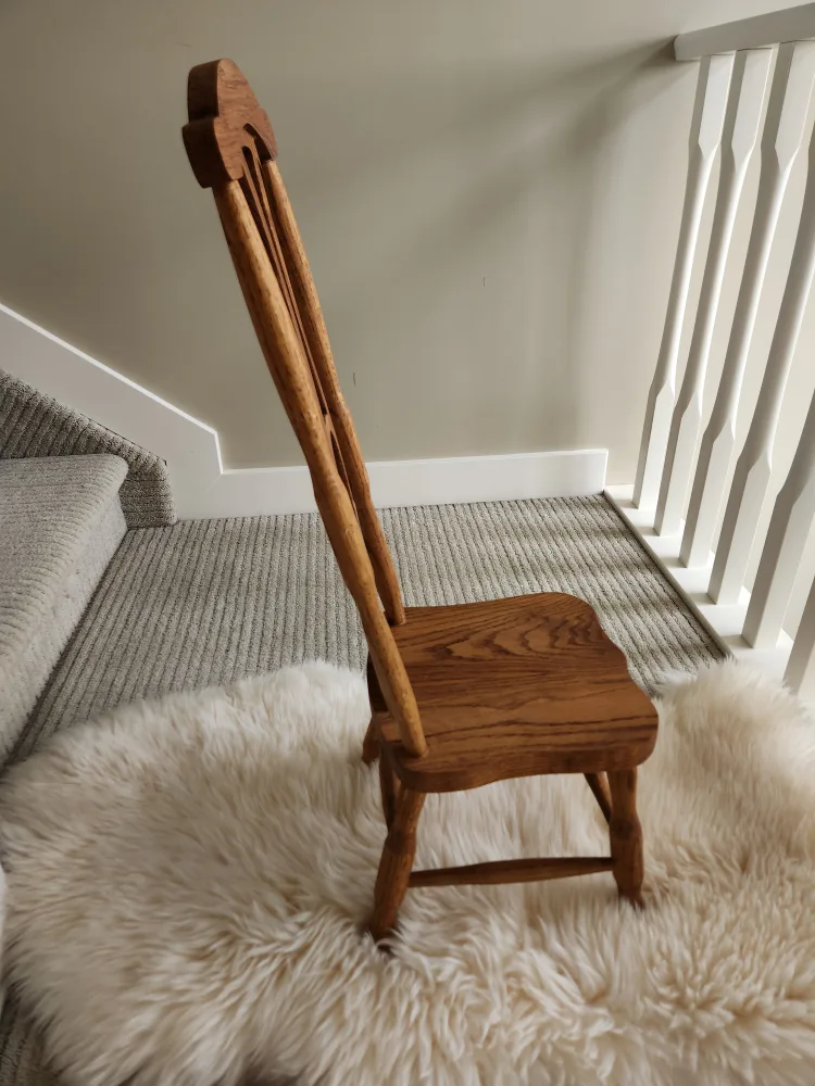 Wooden child's or doll Accent Chair, or is it a plant stand? thumbnail
