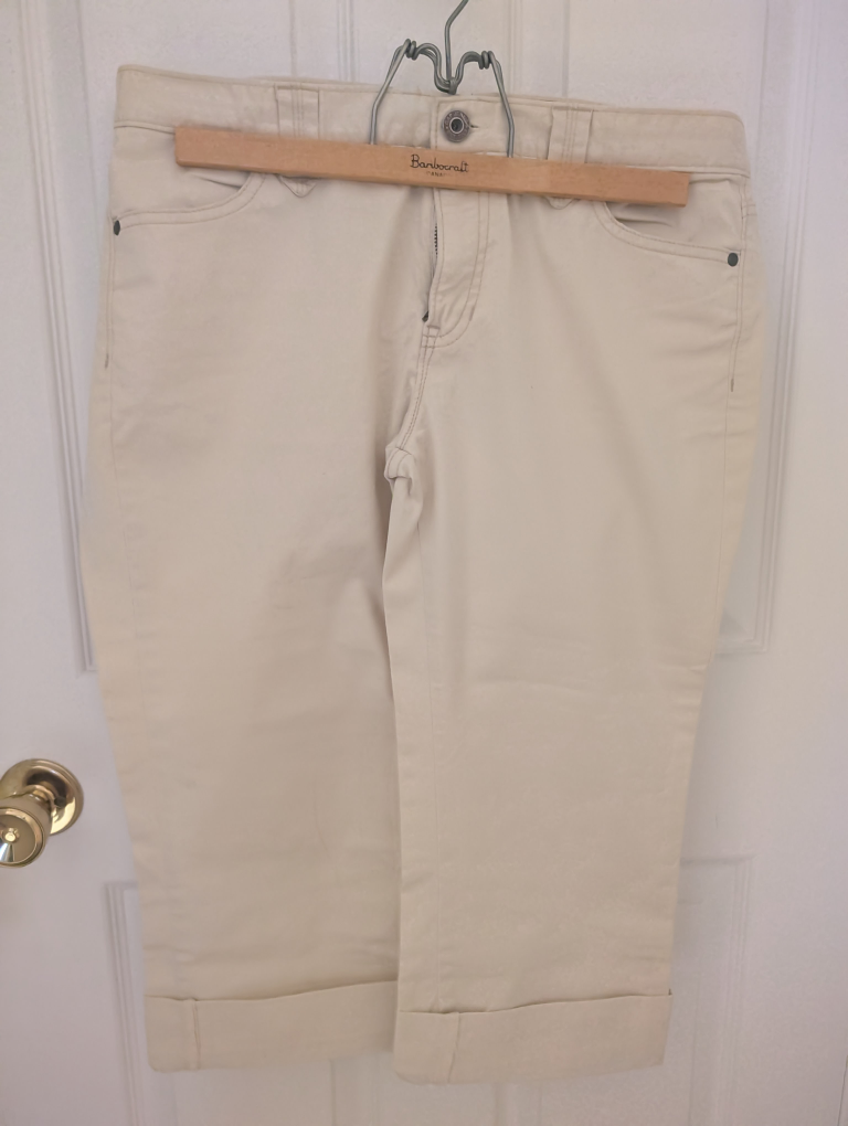 Gap Low Rise Cropped Stretch Pants - Size 10