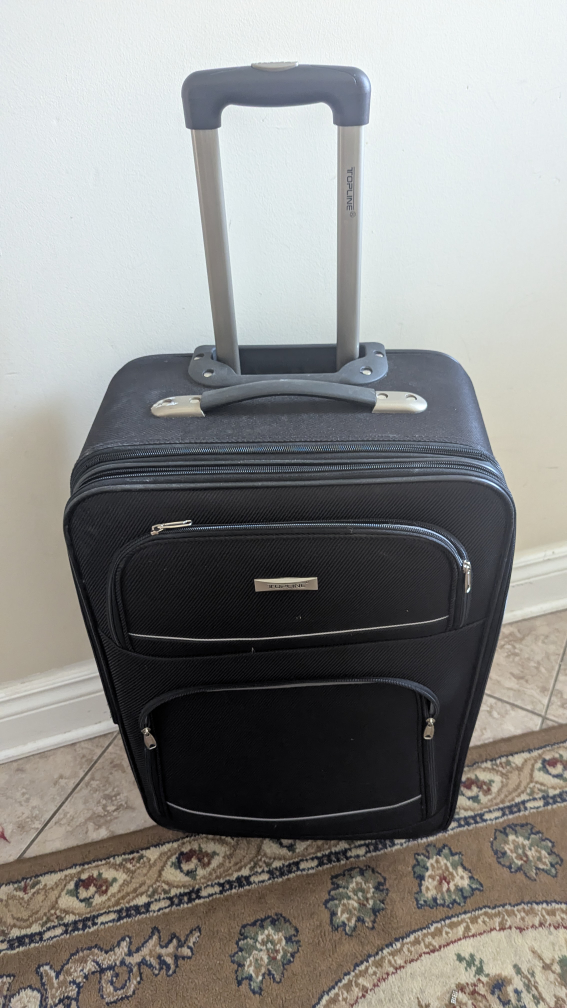 Topline Black Carry-On Luggage🇨🇦
