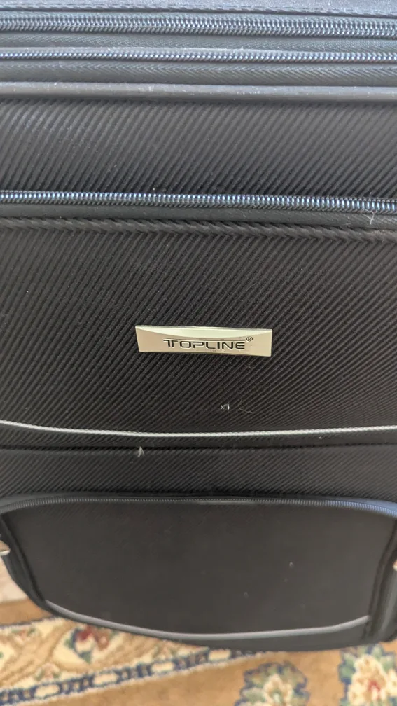 Topline Black Carry-On Luggage🇨🇦 image indicator(3)