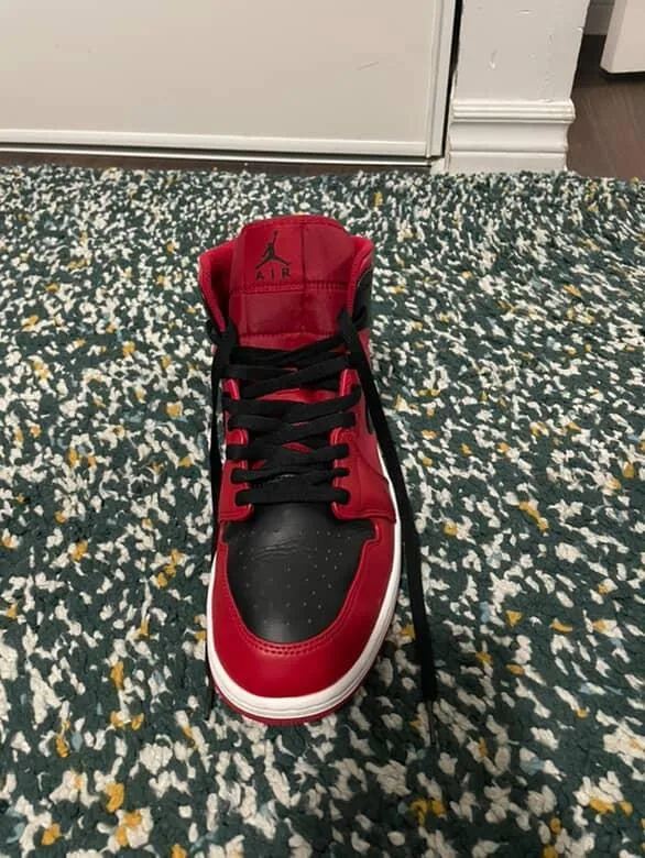 Air Jordan 1 Mid Red Black image indicator(3)