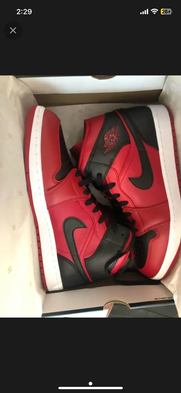 Air Jordan 1 Mid Red Black