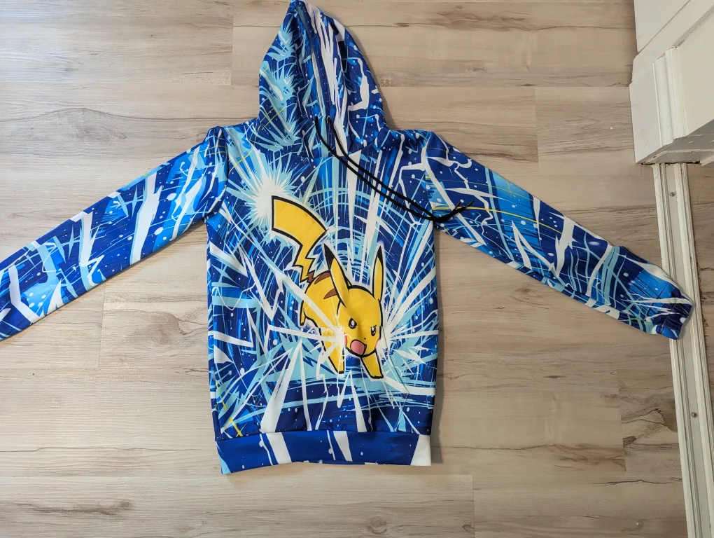 Pikachu Hoodie - Size Medium thumbnail