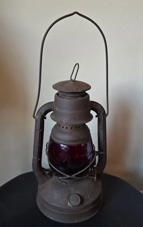 Vintage Dietz NYUSA Wizard Lantern thumbnail