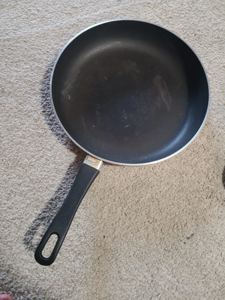 12 inch Used Frying Pan #freecycle thumbnail