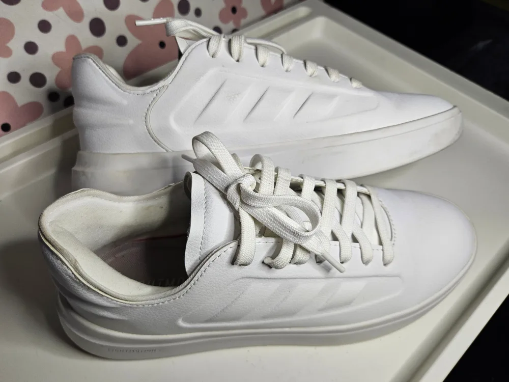 Adidas Lightmotion White Sneakers image indicator(3)