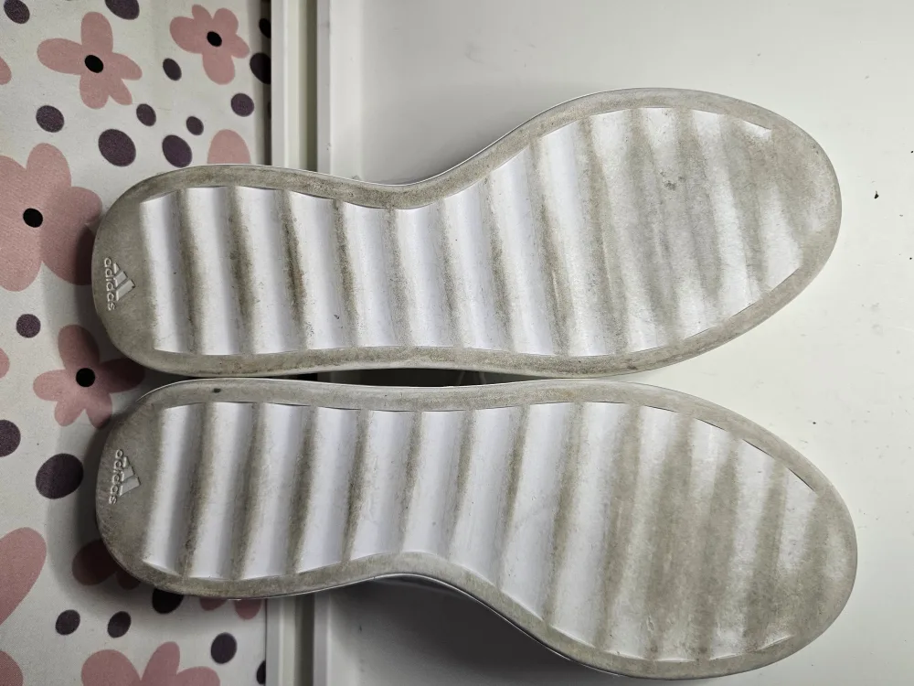 Adidas Lightmotion White Sneakers image indicator(5)