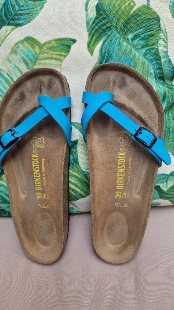Birkenstocks size 9 thumbnail